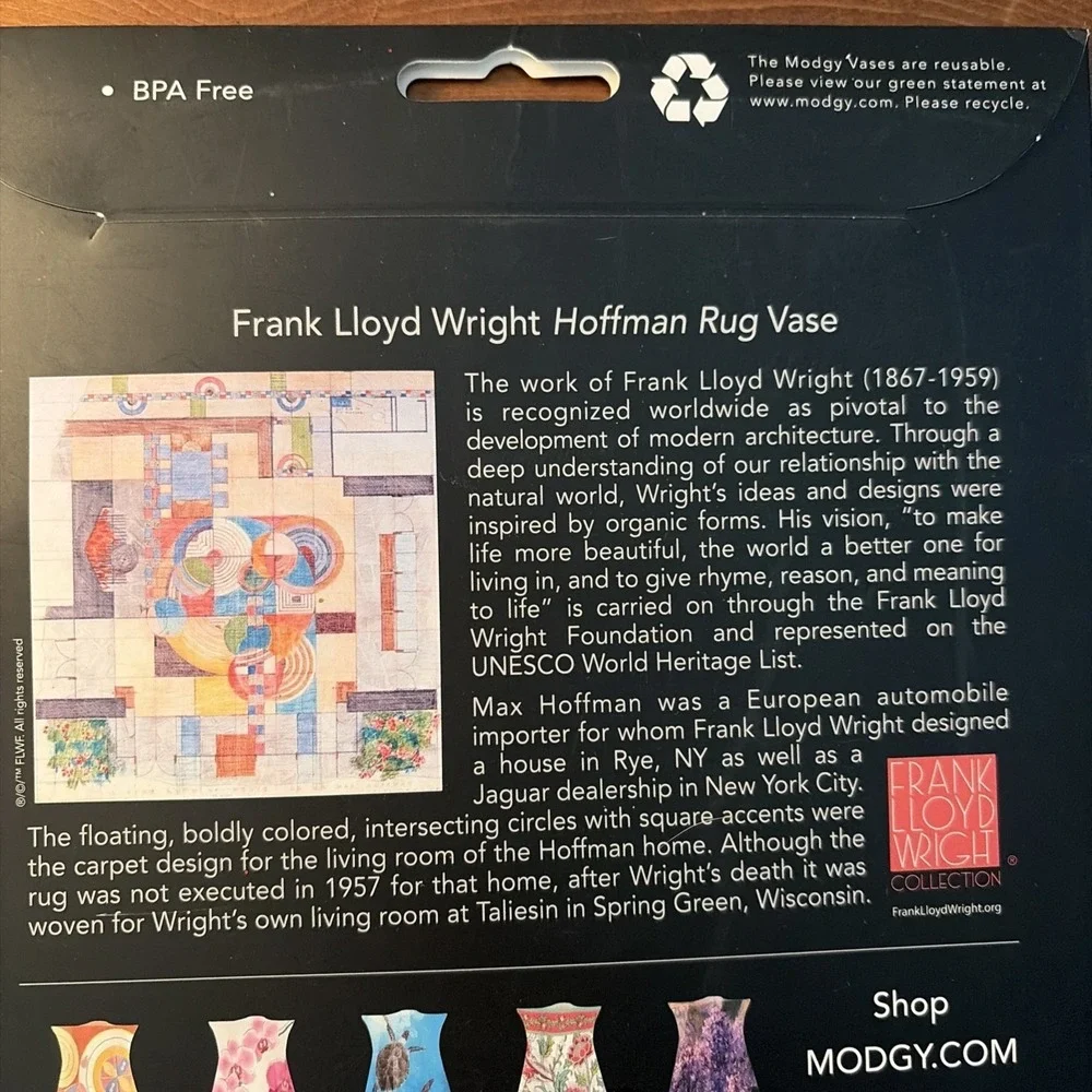 MODGY NWT FRANK‎ LLOYD WRIGHT HOFFMAN RUG VASE